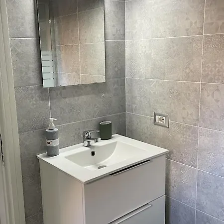 Amigos Bed and Breakfast Λίντο ντι Όστια