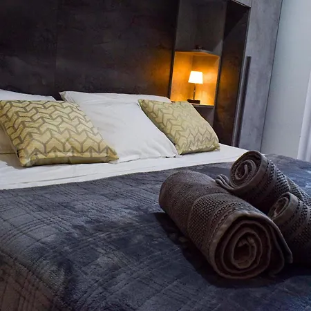 Amigos Bed and Breakfast 3*